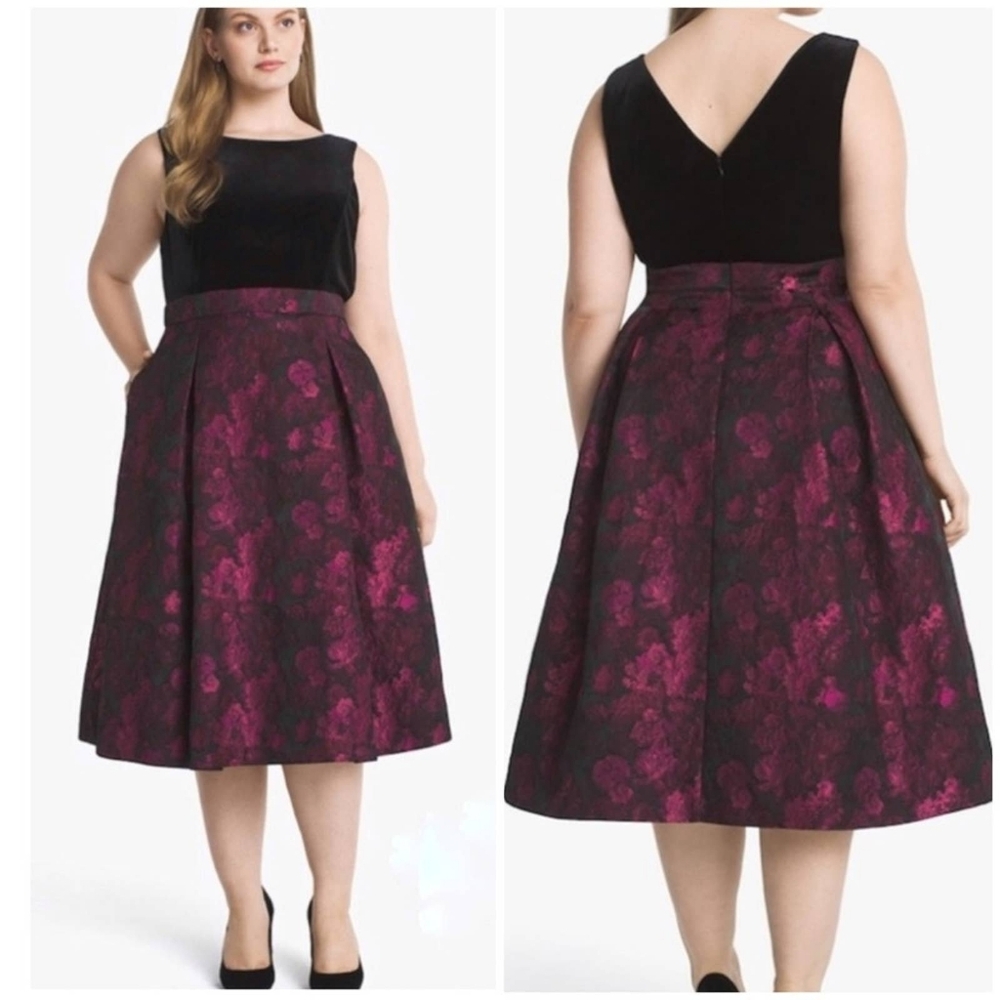 White House Black Market Size 6 Sleeveless Velvet Bodice Jacquard Dress